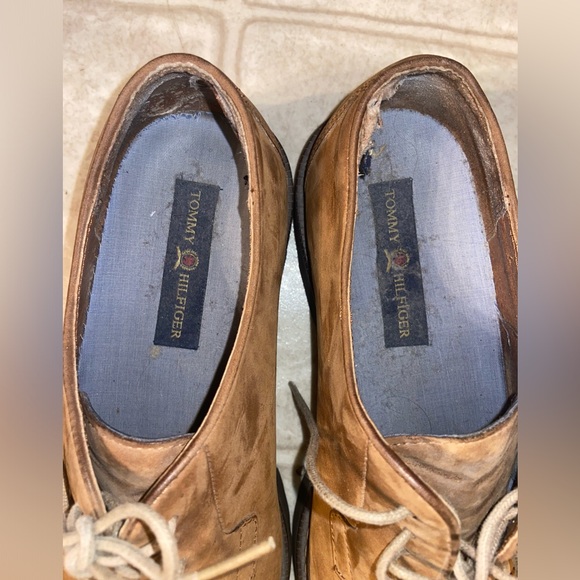 Tommy Hilfiger Men’s Oxford Brown Leather Dress Shoes Size 11. - Picture 4 of 6